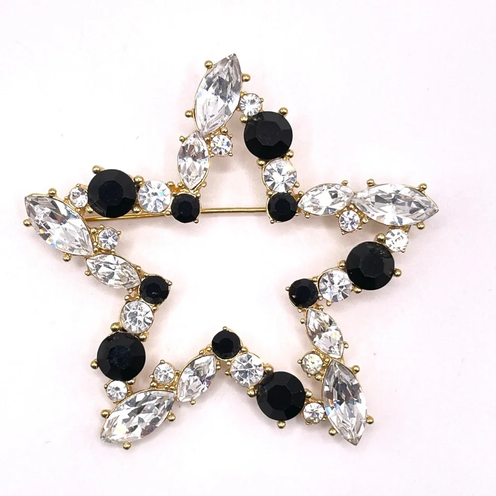 Monet Signed Vintage Star Clear Black Glass Crystal Pin Brooch